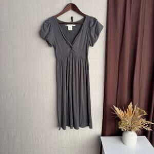 Max Studio Size XS Gray Stretch V-Neck Short Sleeve Midi Dress